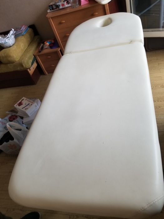 Кушетка косметична-масажна