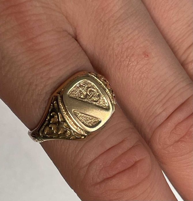 Sygnet z różowego złota 14kt (583) 7,81 gram rozmiar 26