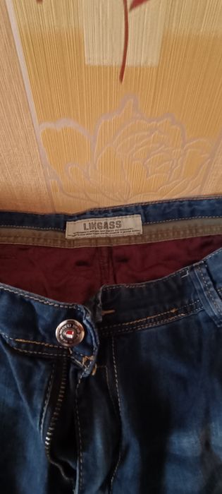 Продам Шорты джинсовые