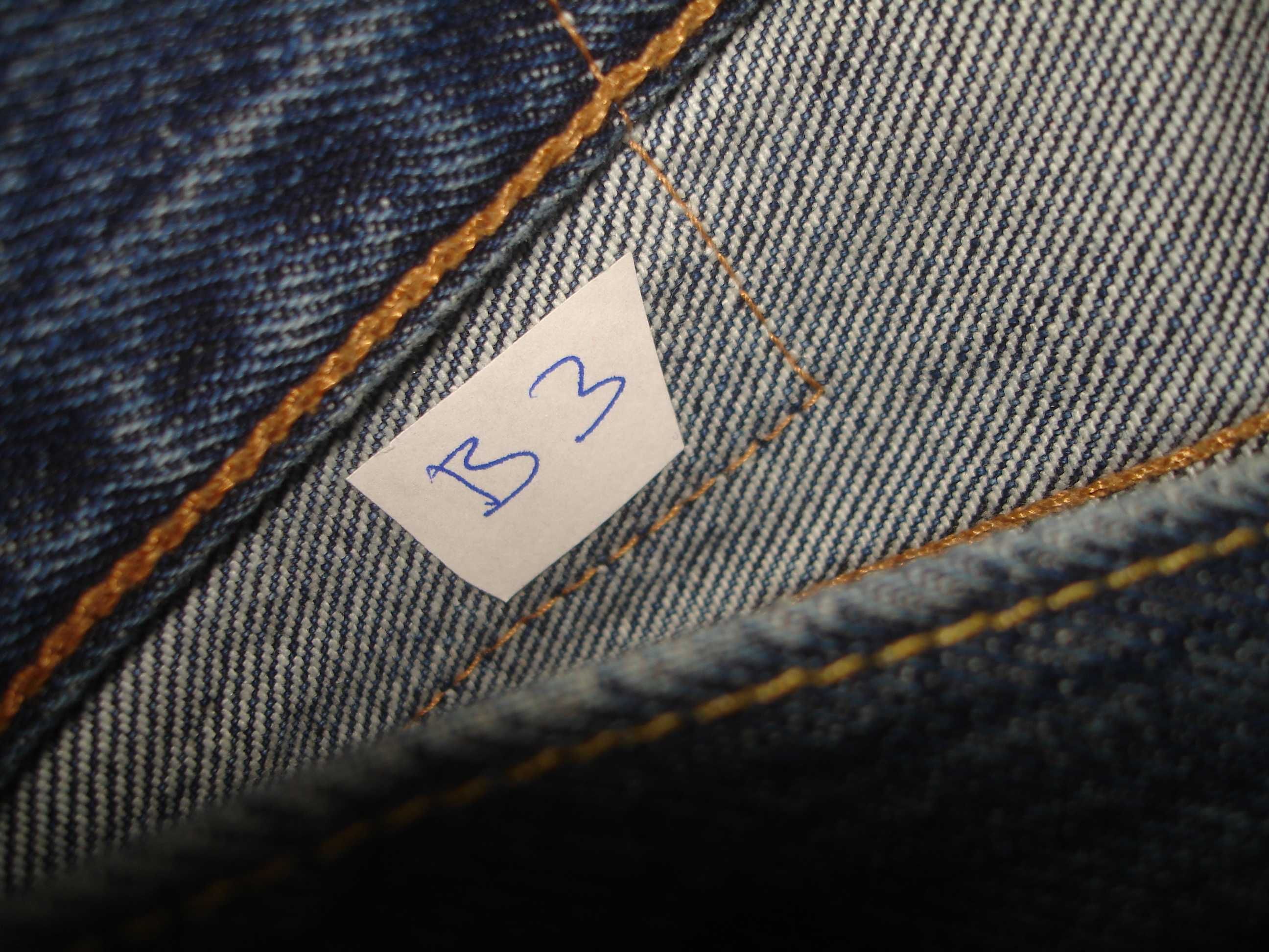 LEVIS 501 W32 L30 spodnie Jeans