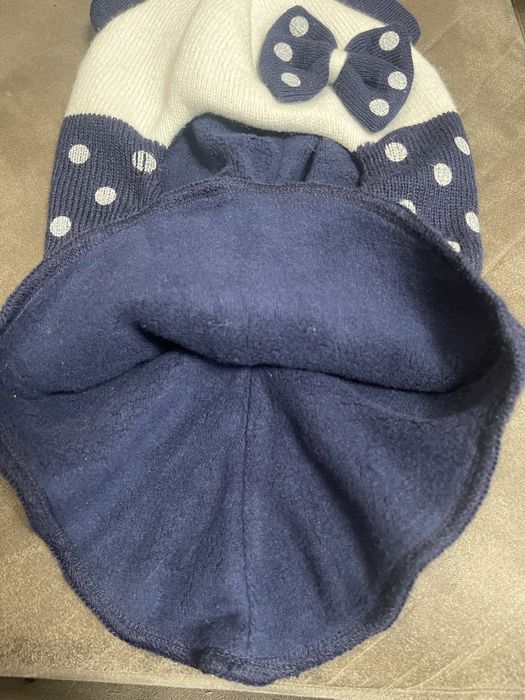 Продам нову шапку на дівчинку,46-48