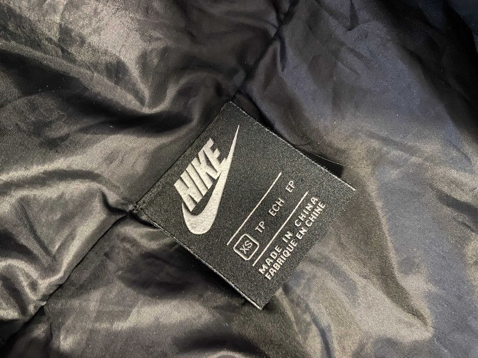 Nike Sportswear куртка подростковая р XS оригинал