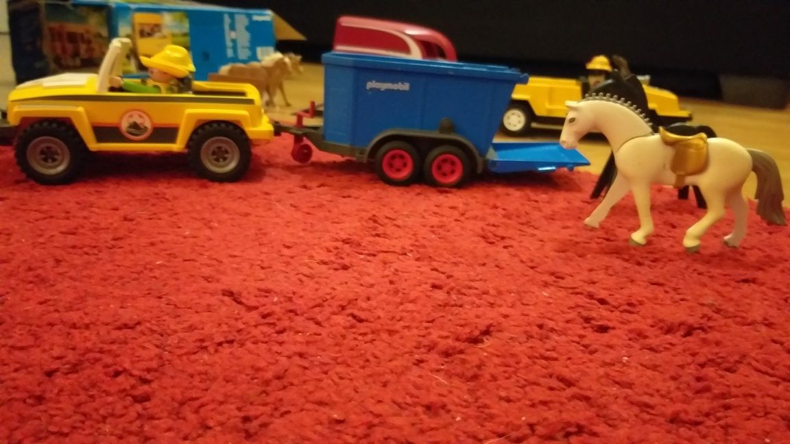 Playmobil carro com atrelado cavalos