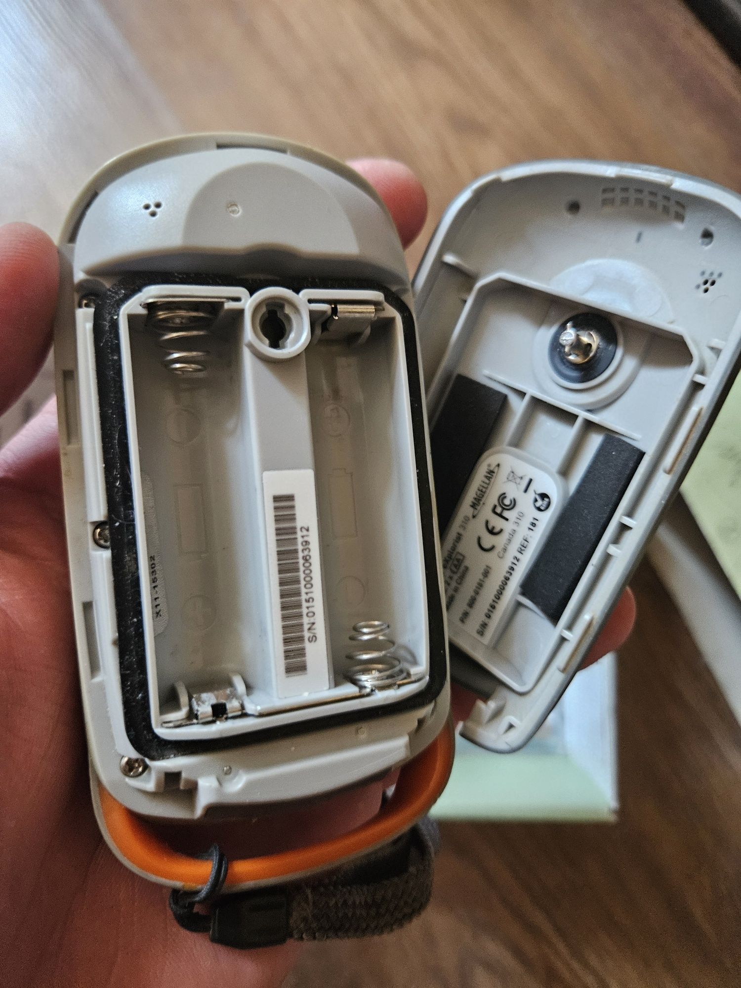 Туристичний GPS навігатор Magellan Explorist 310
