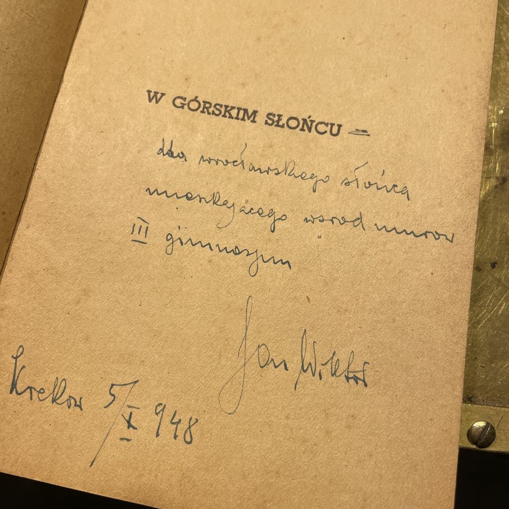 Stara książka z autografem autora Jan Wiktor w górskim słońcu 1948