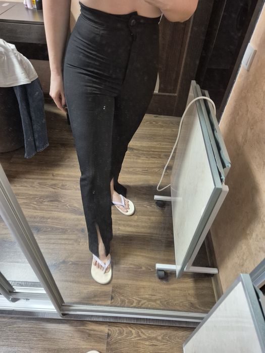 Брюки з розрізами