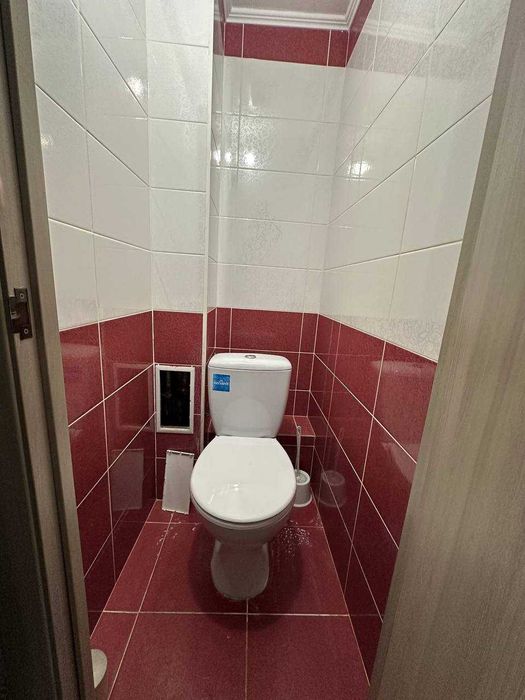 Квартира на Виставці з ремонтом, все залишають