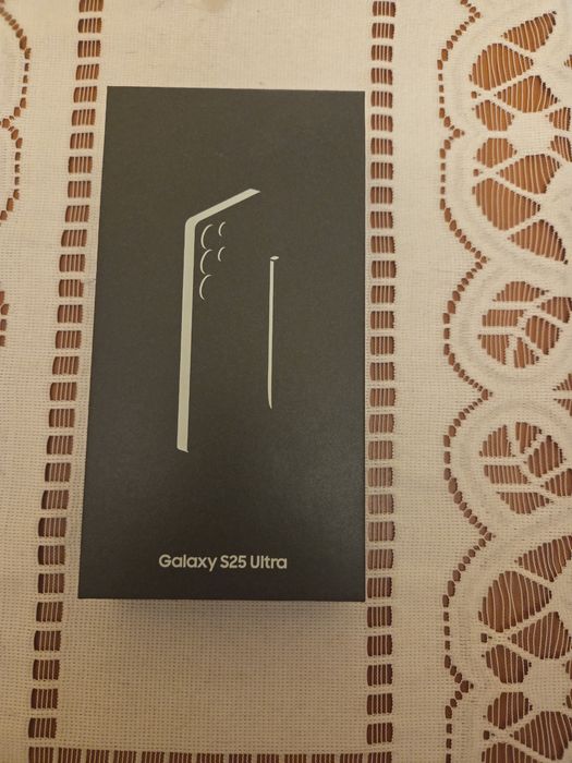 Samsung S25Ultra 12/256 Titanium  Black