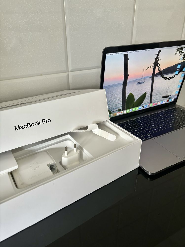 MacBook Pro 13, 2019, pouco uso