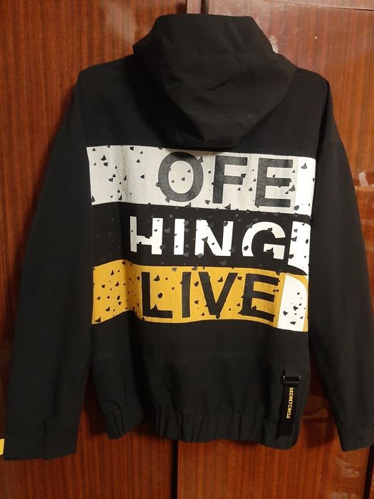 Куртка осіння, розмір L, 179/88A, свитер М