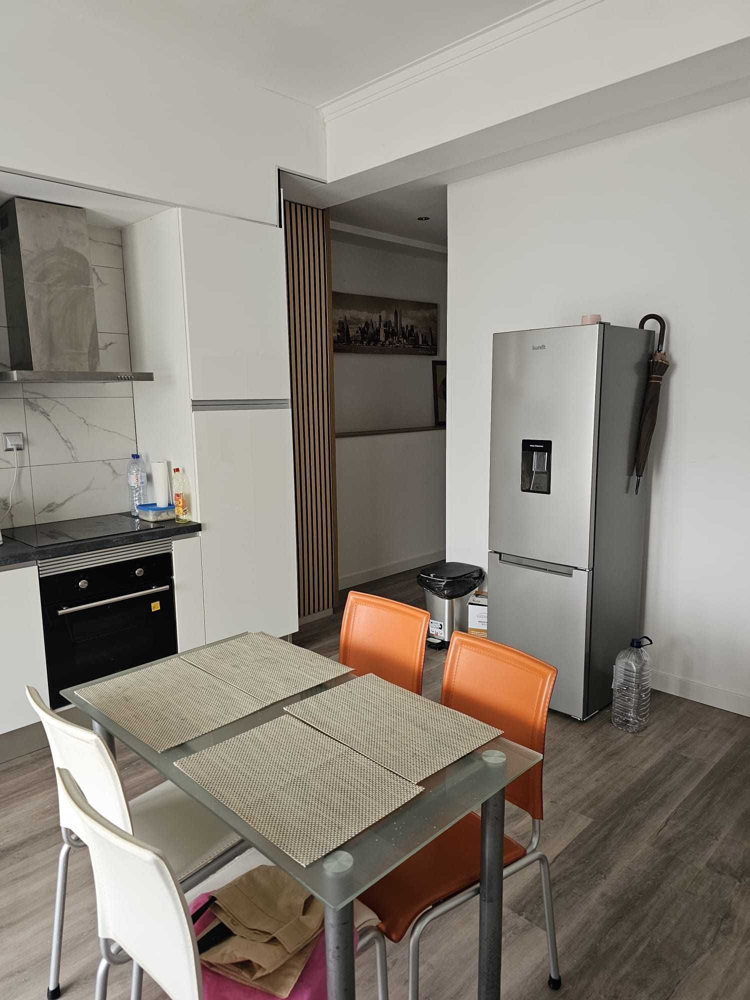 Arrendamento quarto novo Cacem