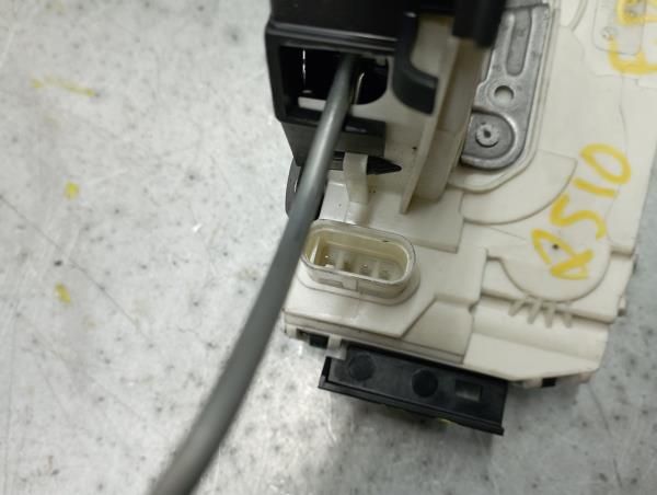 Fechadura / fecho porta frente direito MERCEDES-BENZ Classe B (W246, W