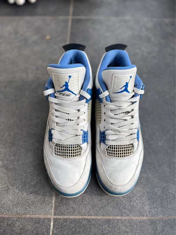 Jordan 4 Retro Motorsports R.42