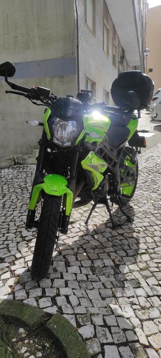 Benelli bn125 cc