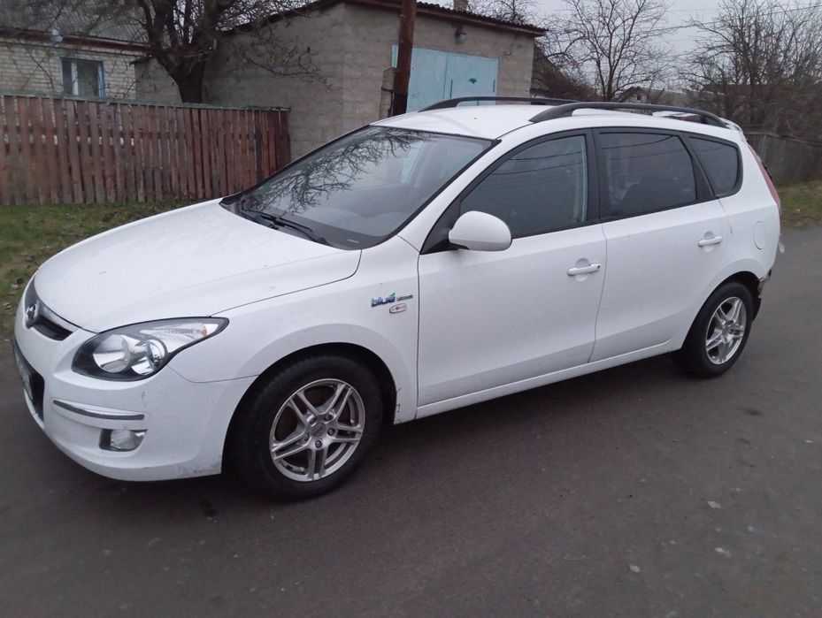 Hyundai i30 1.6 crdi 2010рік після ДТП