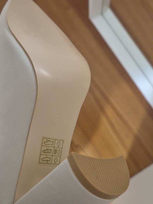 Vendo botas altas Public Desire