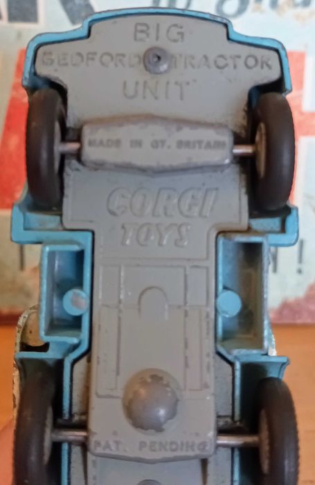 Bedford Milk Tanker Corgi Majors Ref #1129