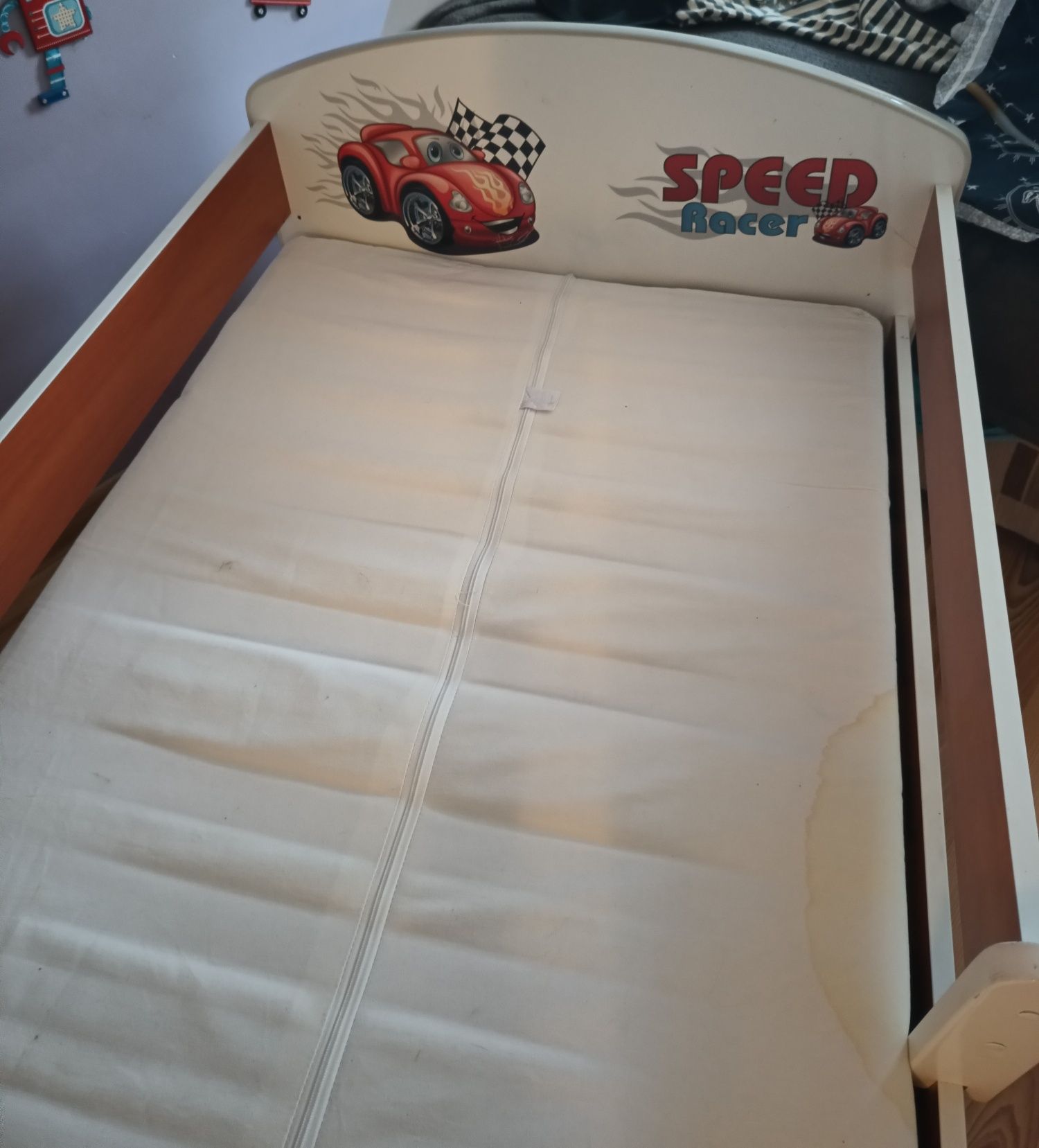 Łóżko dla dziecka 160*80 z materacem