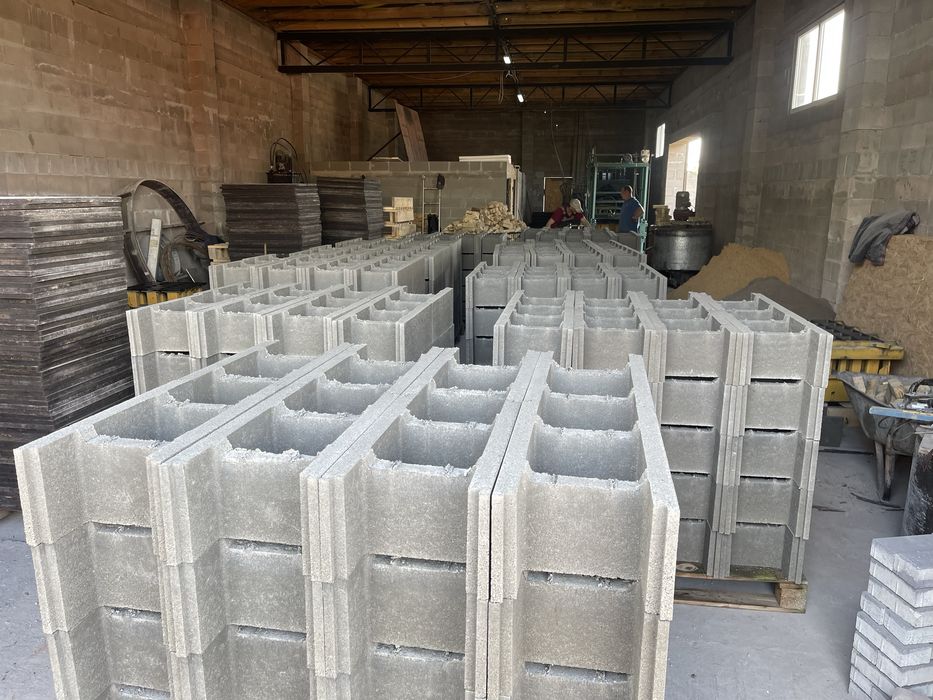 Блок незнімної опалубки