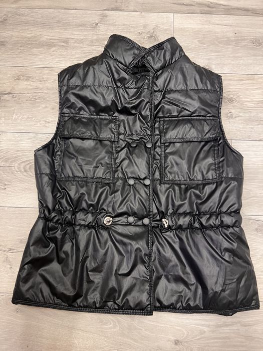 Жилетка безрукавка чернвя Zara