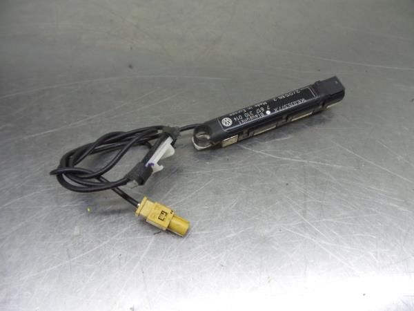 Amplificador de antena VOLKSWAGEN Golf V (1K1)