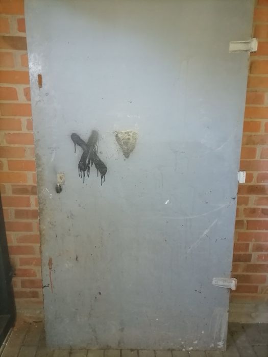 Двері в гарному стані