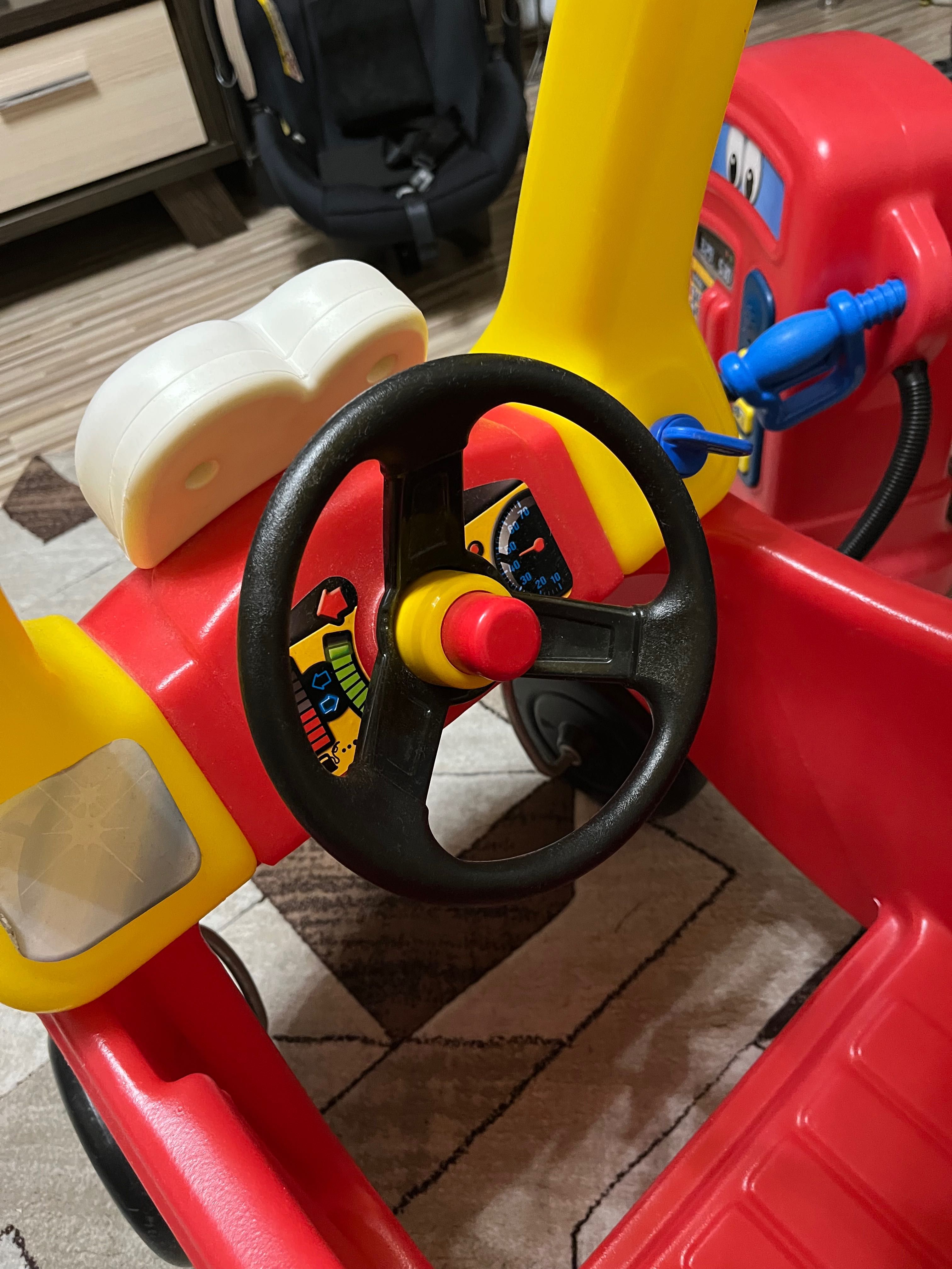 Jeździk autko little tikes z dystrybutorem