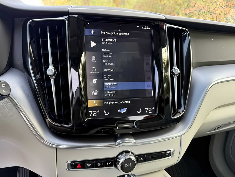 Volvo XC60      2020