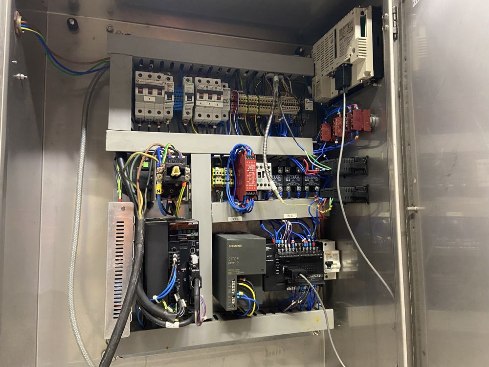 Pionowa Maszyna Pakująca Omron Servo Serwomotor PLC