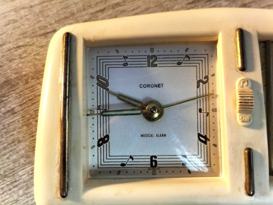stary zegar budzik z pozytywką Coronet musical alarm  germany l-70