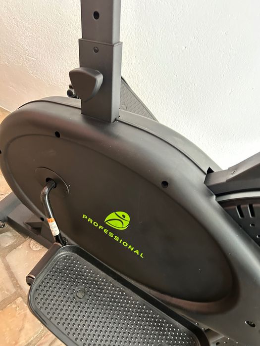 Bicicleta Elíptica / Bicicleta Ergométrica Semi-Nova