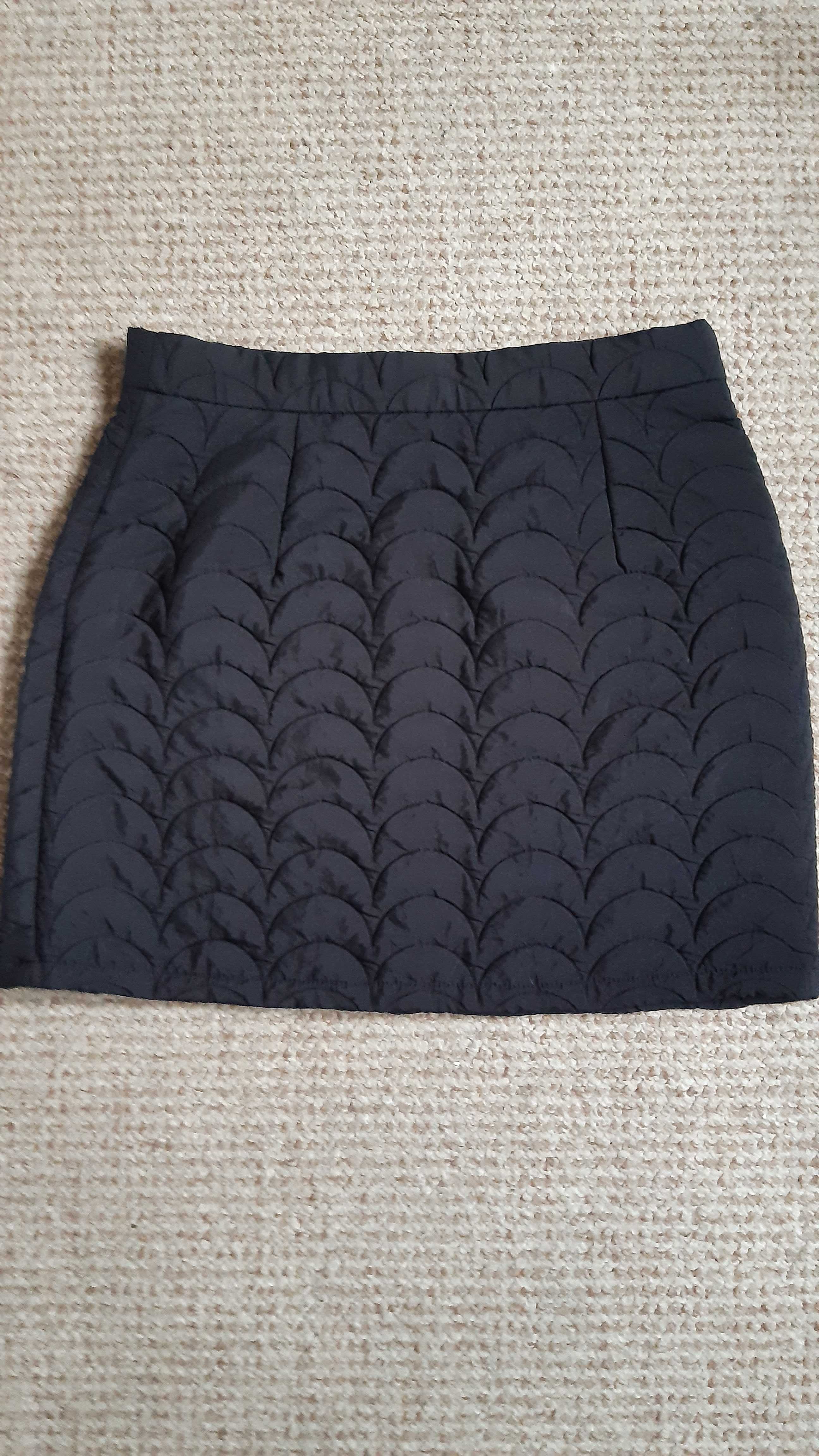 Nowa Reserved modna spódnica mini spódniczka damska 38 pikowana
