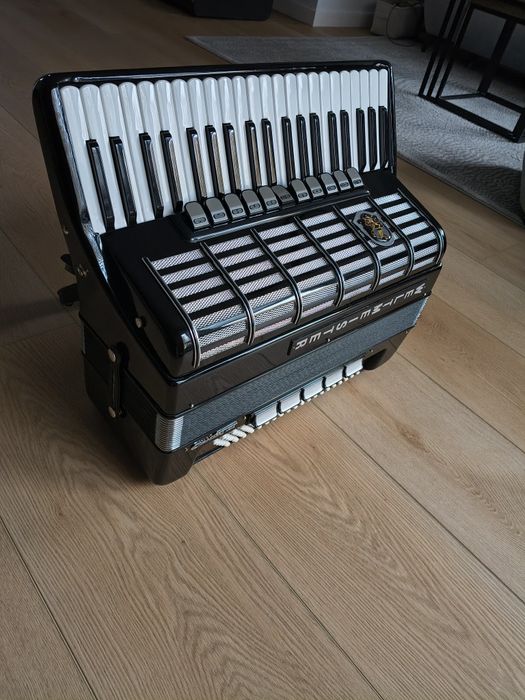 Akordeon Weltmeister CANTUS IV 120 basó 4 chóry, CASOTTO jak NOWY !