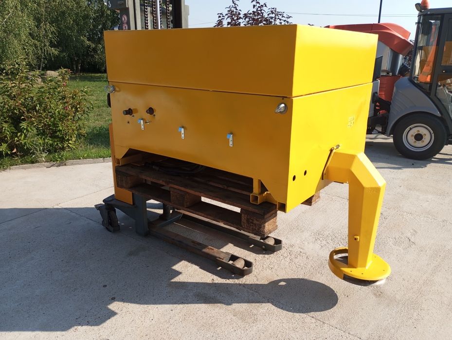 Posypywarka hydrauliczna solarka hydromann p280 Holder belos