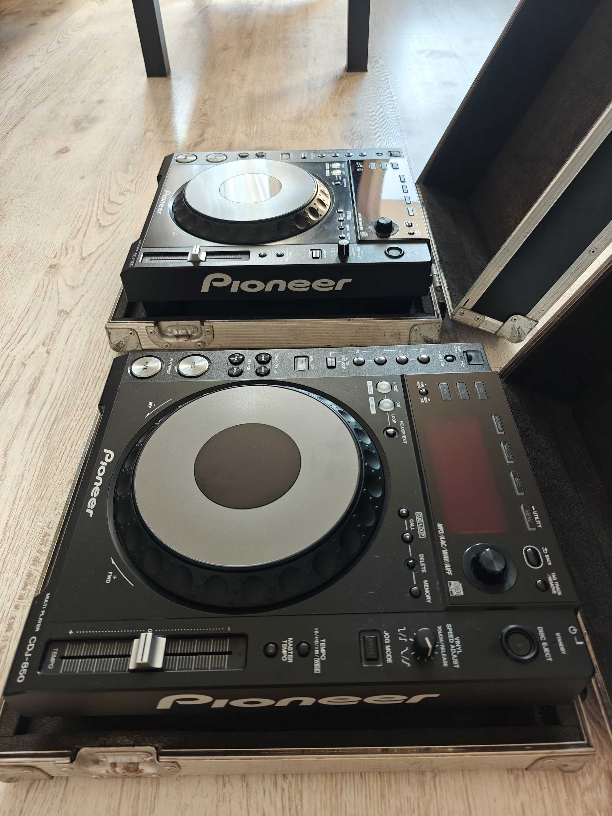 PIONEER 2xCDJ 850 stan bdb+, 2 case gratis