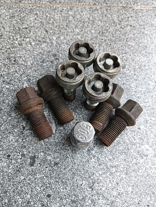 Śruby zabezpieczające VW, Audi, Skoda,Seat.