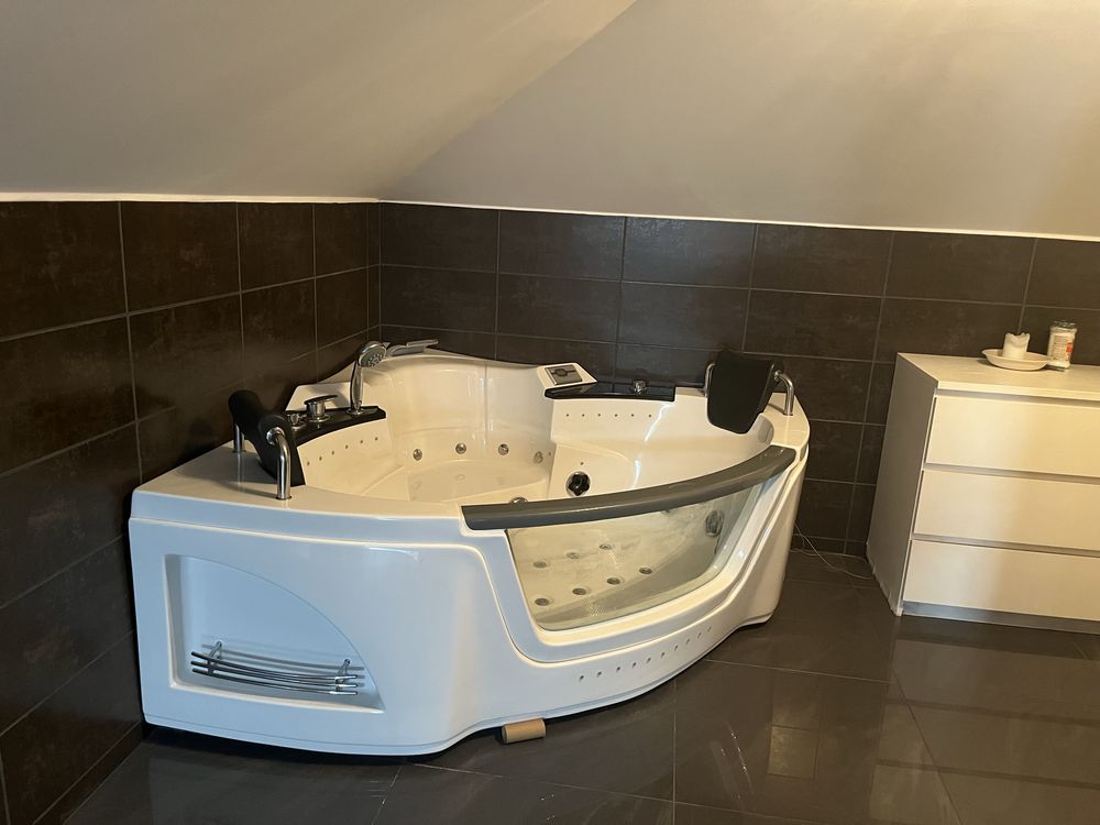 Pokój do wynajęcia- Wolica pod Kaliszem. Duży dom z ogrodem
