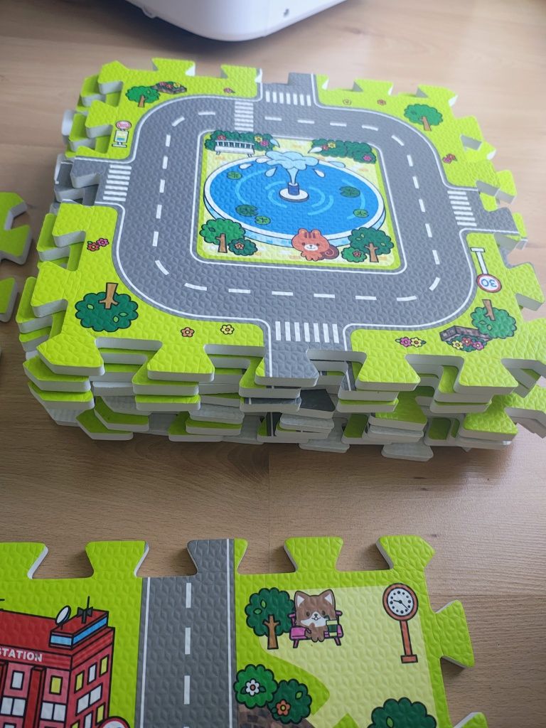 Puzzle piankowe - miasto / Mata dla dziecka