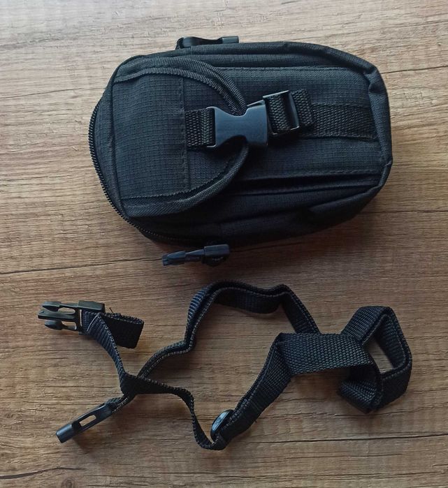 Mała torba na aparat fotograficzny