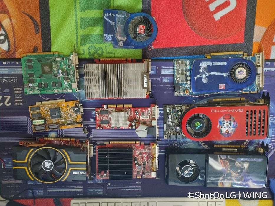 Відеокарти під відновлення також є справні різних роз'ємів