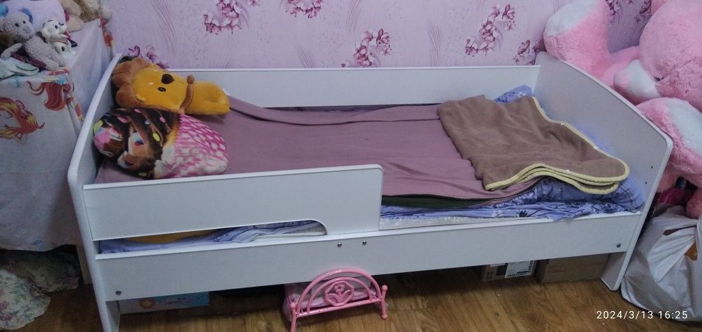 Дитяче/підліткове ліжко