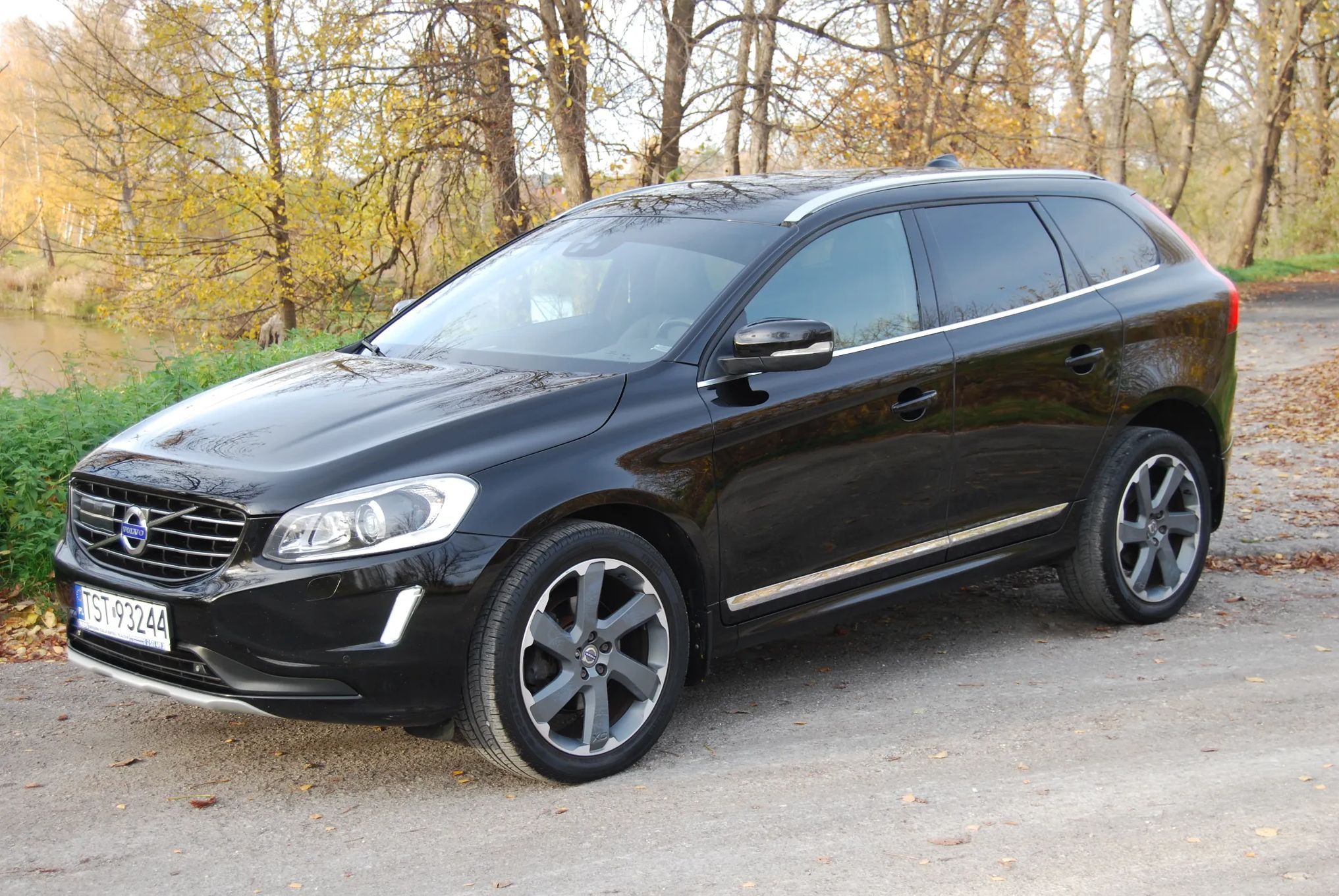 Volvo XC 60 summum D4 , bezwypadkowy