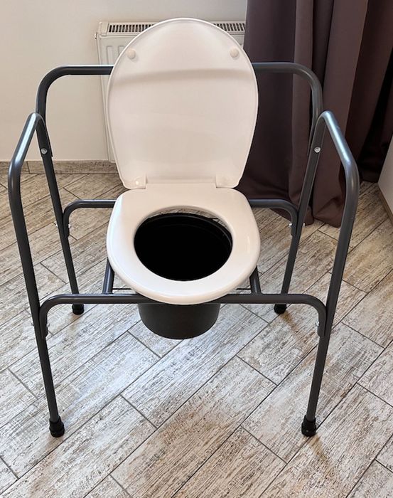 0023) Туалетний стілець-крісло регульованний