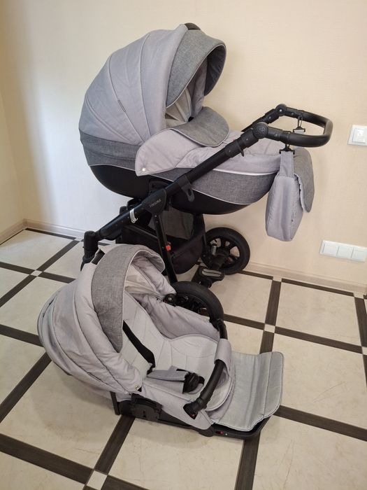 Продам візок Adamex Neonex 2в1.

Продам візок Adamex Neonex 2в1.короба