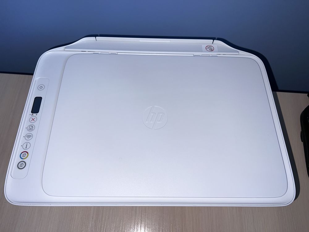 Принтер HP DeskJet 2710e Б/У, стан ідеальний, як новий.
