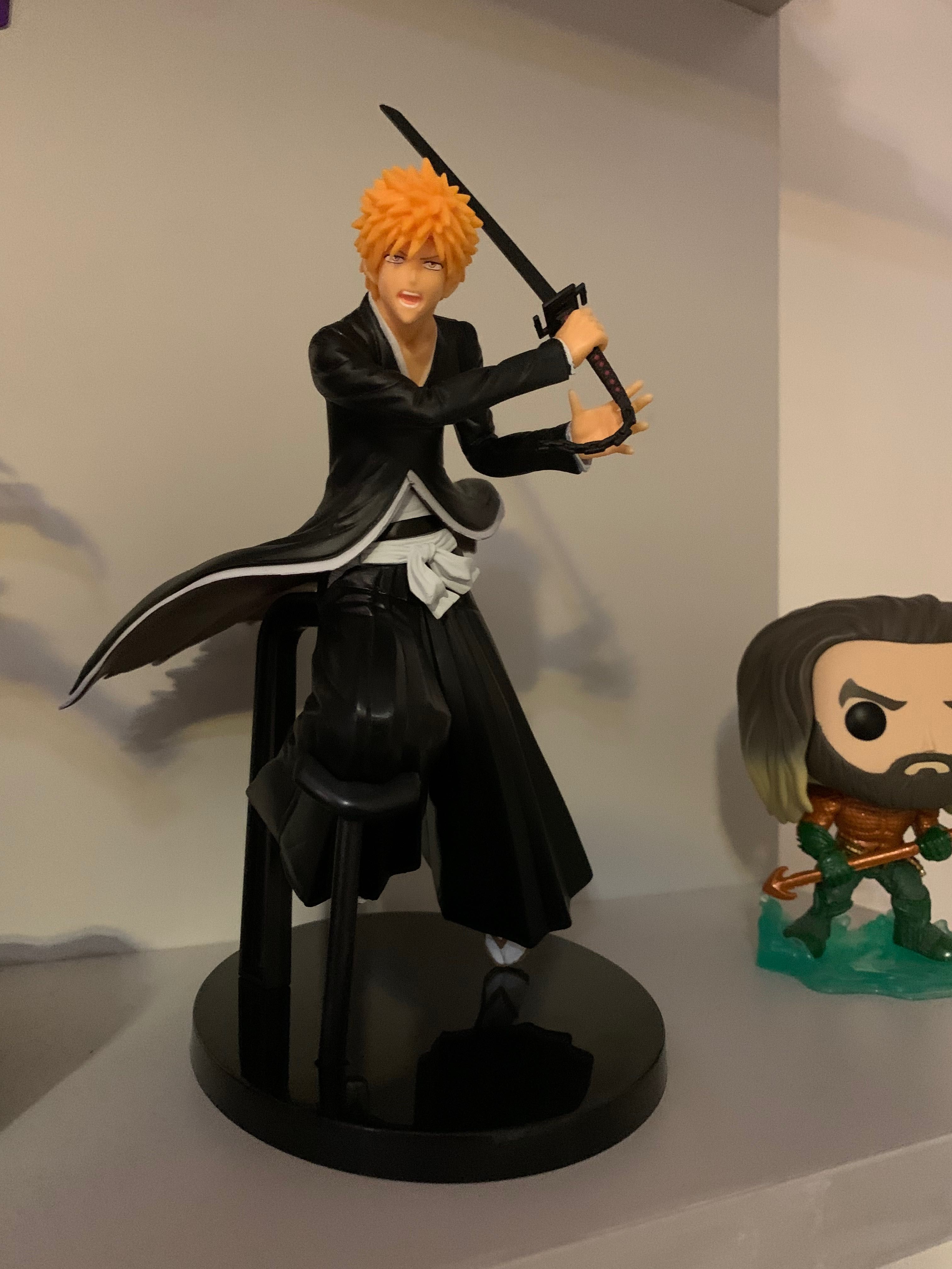 Figuras de Attack On Titan, Bleach e Demon Slayer