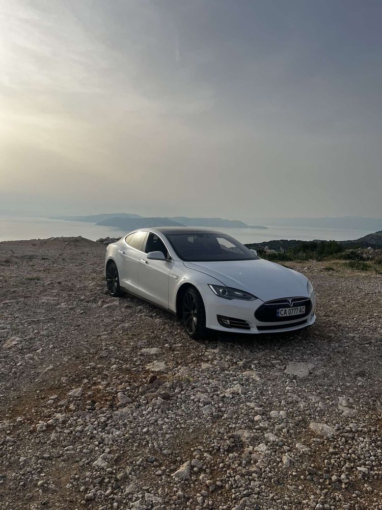 Продам Tesla Model S, 90D