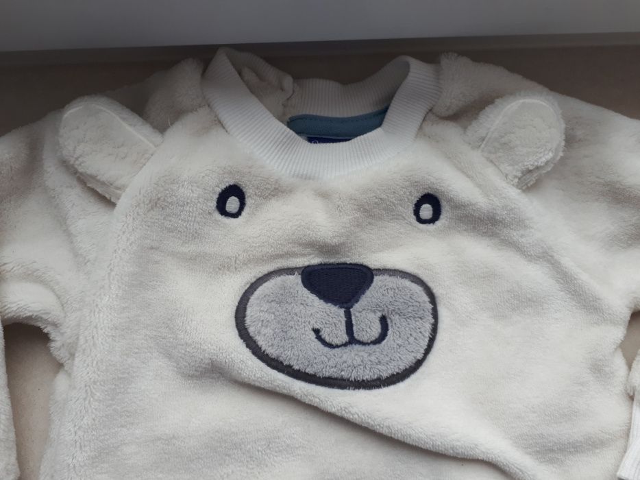 Sweterek chłopięcy 74 nowy