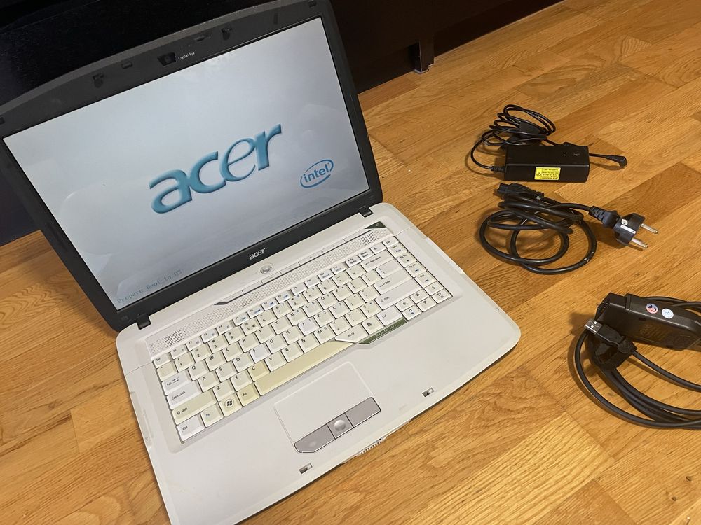 Komputer + interfejs diagnostyczny OBD2