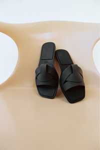 Жіночий  сандалі  шльопанці Zara